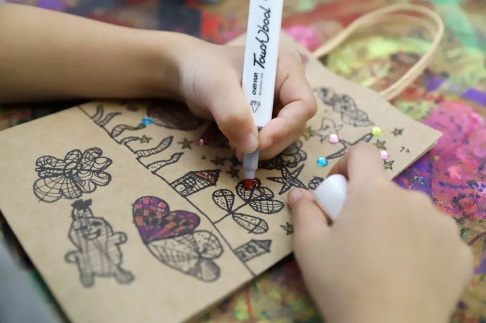 美工教室 | 牛皮纸袋创意画  第9张